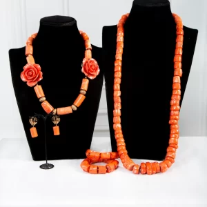 Funmilayo Set