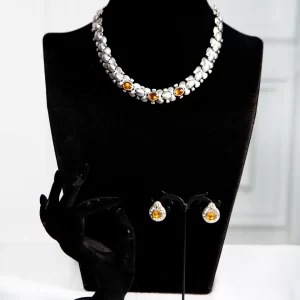 Dolapo silver costume set